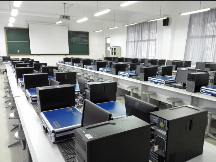 計算機(jī)組成原理實驗室 煙臺大學(xué)工程實訓(xùn)中心網(wǎng)絡(luò)工程專業(yè)的核心實踐基地